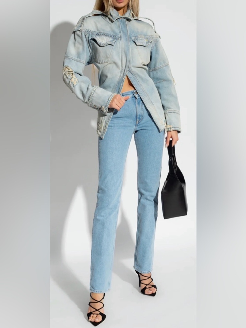 The Attico Girlfriend Straight Leg Jeans, light wash, size 24 NWT